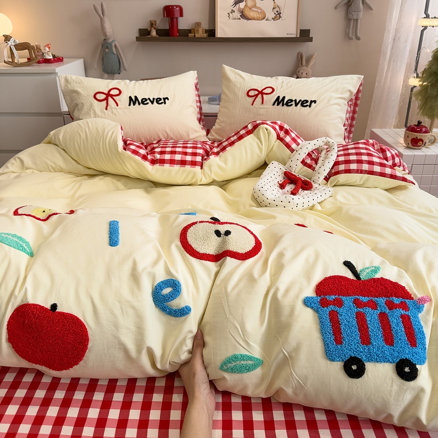 4pcs Cute Anime Cartoon Embroidered Duvet Cover Set (1 Duvet Cover + 1 Bed Sheet + 2 Pillowcases), Soft, Skin-Friendly, Breathable, Machine Washable, Suitable for Bedroom, Dorm, and Hotel Bedding Decor, All-Season Use - Four-Piece Bedding Set, Ideal
